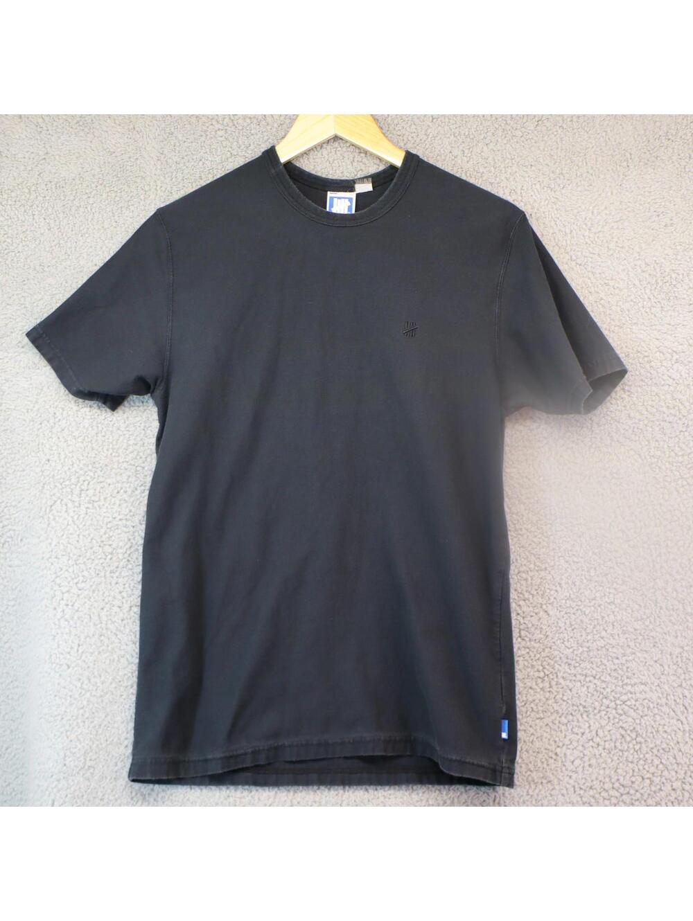 Undefeated Men Small Crew Shirt Black Cotton XS UNDFTD